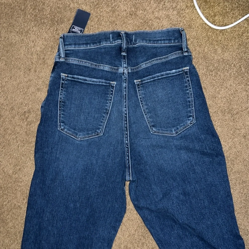 Women’s Abercrombie & Fitch Jeans - Picture 3 of 4